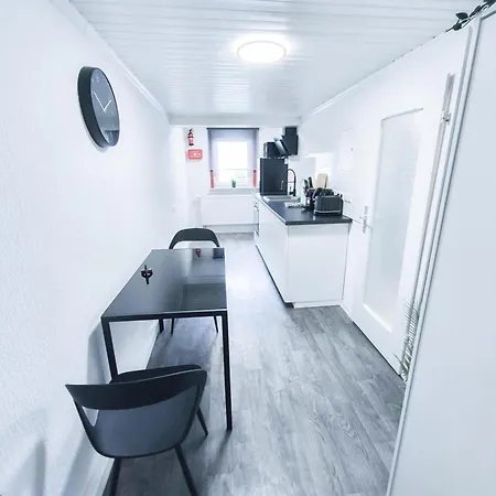 Alfa-apartment-ludwigsburg-2-betten-wlan-kueche-bad *