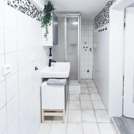 Alfa-apartment-ludwigsburg-2-betten-wlan-kueche-bad Ludwigsburg