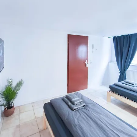 Apartamento Alfa-apartment-ludwigsburg-2-betten-wlan-kueche-bad Ludwigsburg