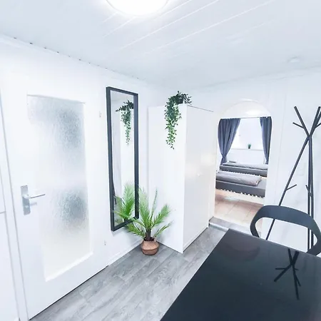 Apartamento Alfa-apartment-ludwigsburg-2-betten-wlan-kueche-bad