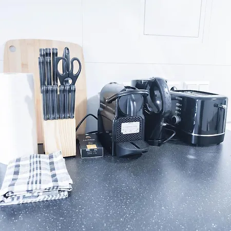 Alfa-apartment-ludwigsburg-2-betten-wlan-kueche-bad *
